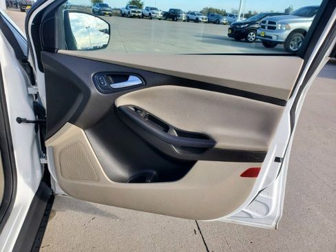 Used 2016 Ford Focus SE image 15