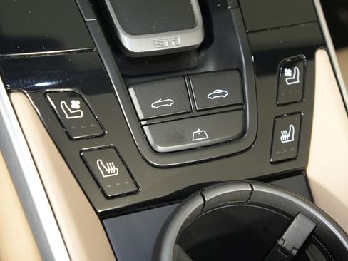 Certified 2020 Porsche 911 Carrera 4S AWD/4WD image 41