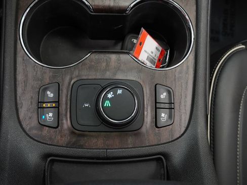 Certified 2023 GMC Acadia Denali w/ Denali Technology Package FWD image 25
