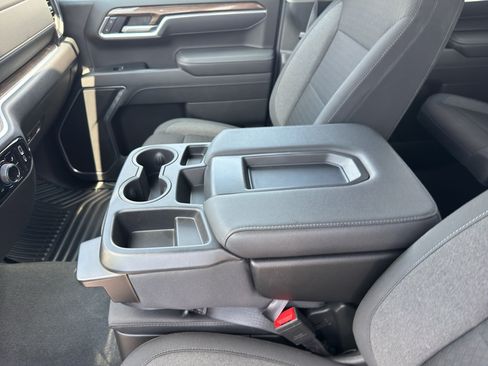 Used 2026 Chevrolet Silverado 1500 LT AWD/4WD image 12