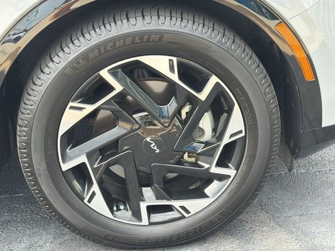 Used 2024 Kia Sportage SX FWD image 37
