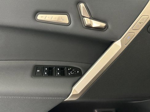 New 2026 BMW iX xDrive60 image 13