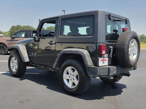 Used 2011 Jeep Wrangler Sport w/ Black Appearance Group AWD/4WD image 6