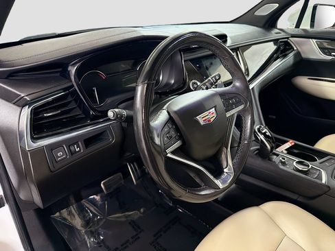 Used 2021 Cadillac XT6 Sport AWD/4WD image 11
