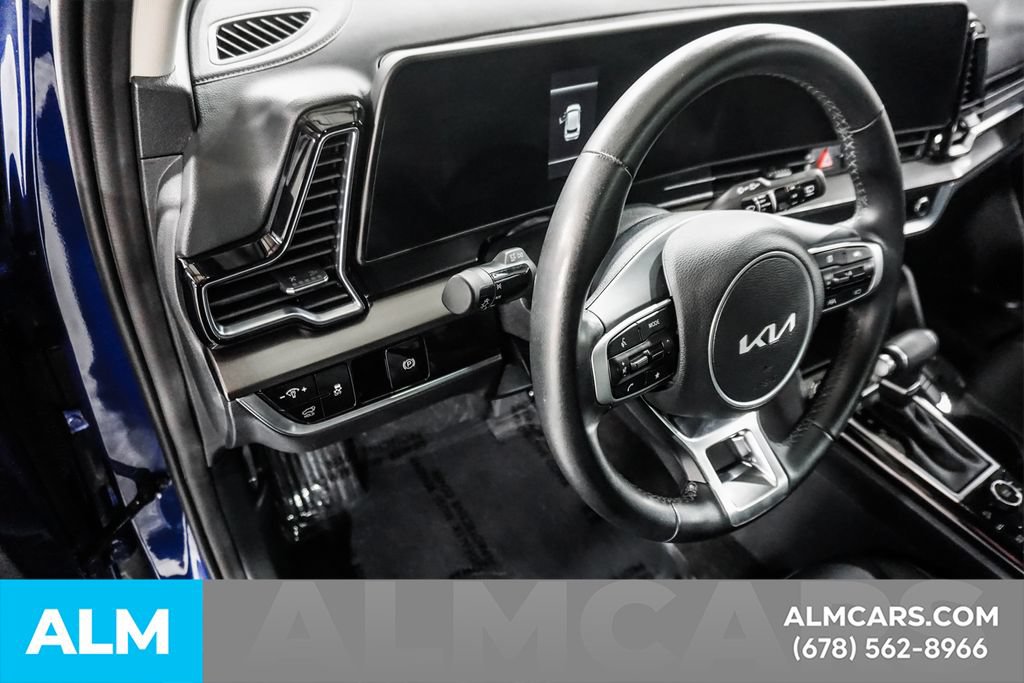 Used 2025 Kia Sportage EX w/ Premium Package FWD image 33