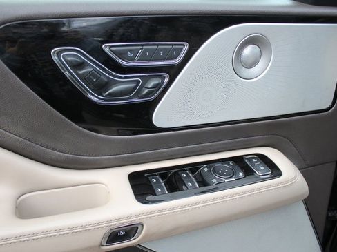 Used 2021 Lincoln Aviator Grand Touring w/ Equipment Group 302A image 15