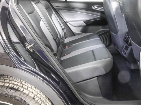 Used 2023 Volkswagen ID.4 Pro S image 41