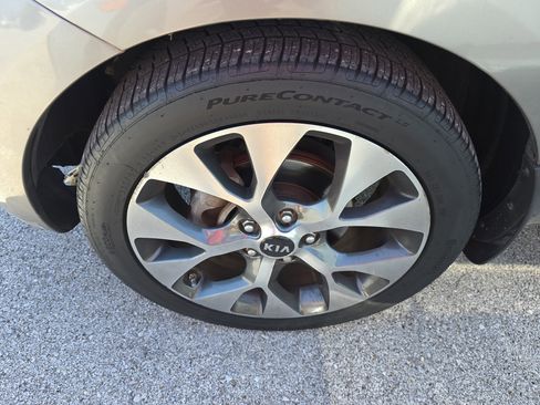Used 2012 Kia Soul ! image 8