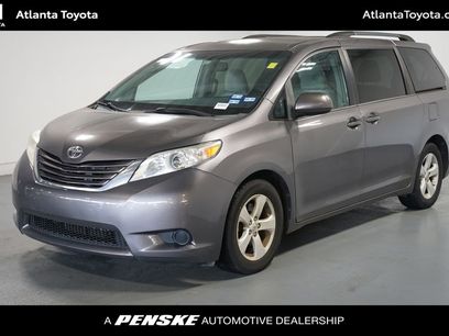 Used 2015 Toyota Sienna LE