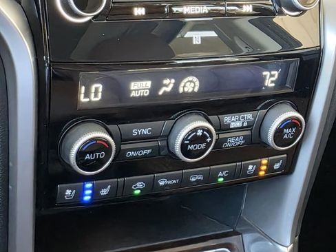 Used 2019 Subaru Ascent Touring w/ Popular Package #2A AWD/4WD image 28