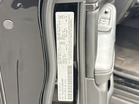 Used 2022 Jeep Grand Cherokee Laredo w/ Luxury Tech Group I image 24