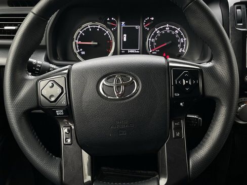 Used 2024 Toyota 4Runner TRD Off-Road image 12