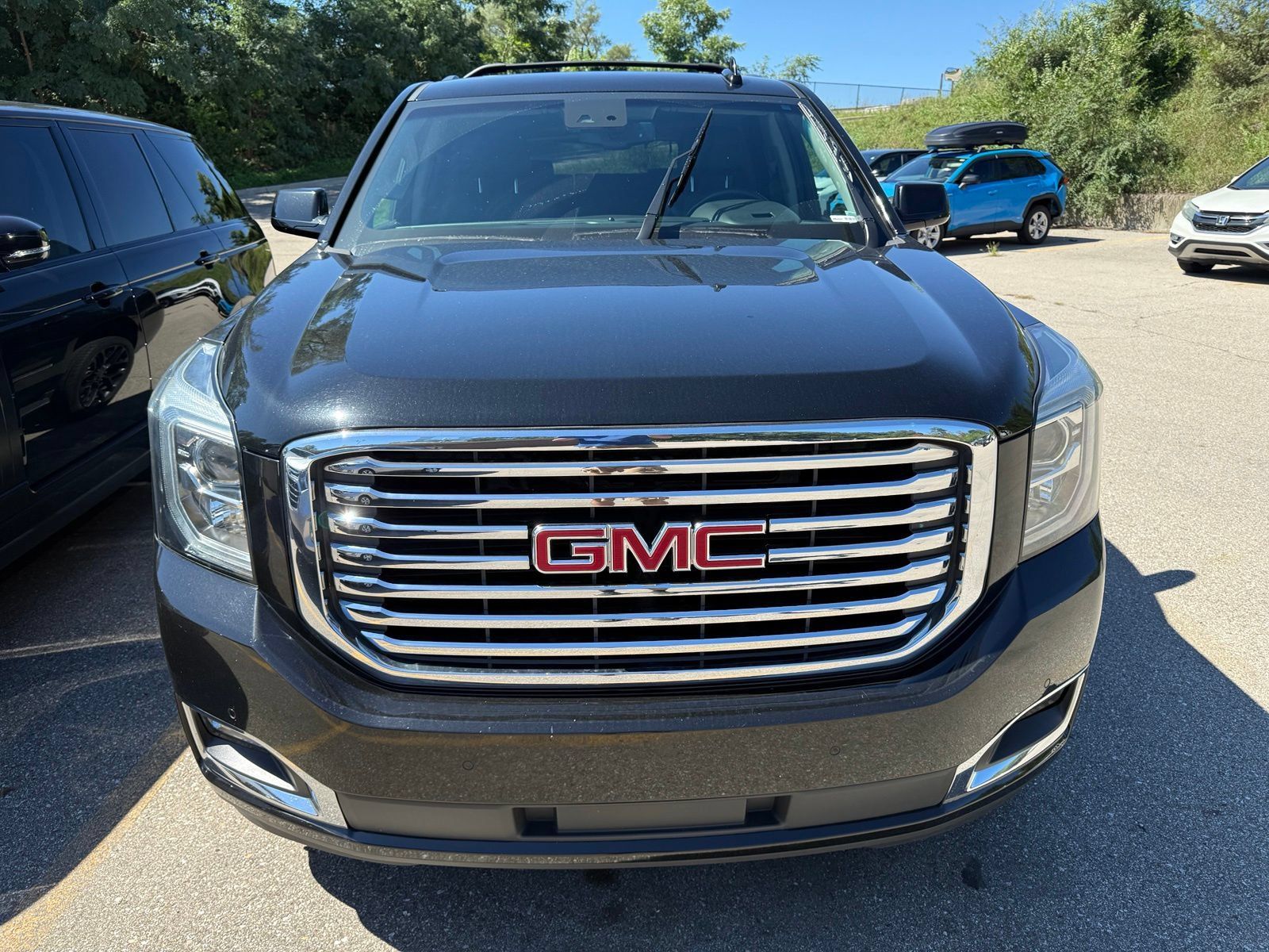 Used 2020 GMC Yukon SLT w/ Premium Edition AWD/4WD image 6