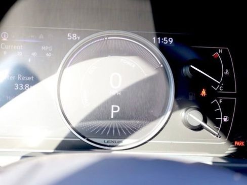 Used 2024 Lexus UX 250h F Sport image 23