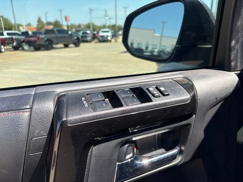Used 2020 Toyota 4Runner TRD Off-Road Premium w/ Moonroof Package AWD/4WD image 12
