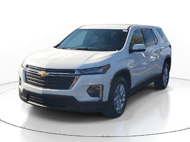 Certified 2024 Chevrolet Traverse LS w/ Safety Package AWD/4WD image 2