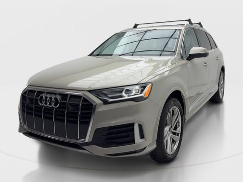 Used 2023 Audi Q7 2.0T Premium w/ Convenience Package AWD/4WD image 4