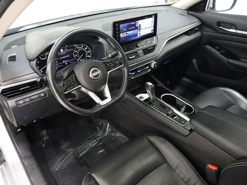 Used 2023 Nissan Altima 2.5 SL FWD image 11
