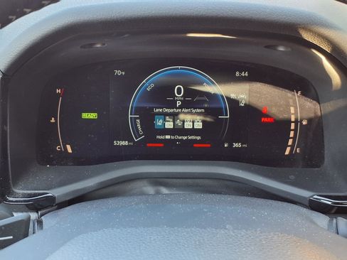 Used 2025 Toyota Camry SE w/ Multimedia Upgrade Package FWD image 17