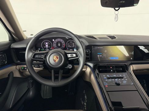 New 2025 Porsche Panamera image 20