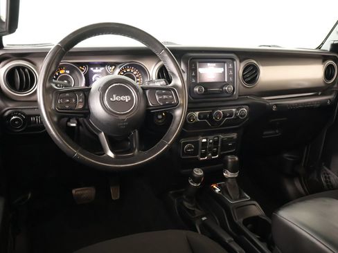 Used 2020 Jeep Wrangler Unlimited Sport S AWD/4WD image 2