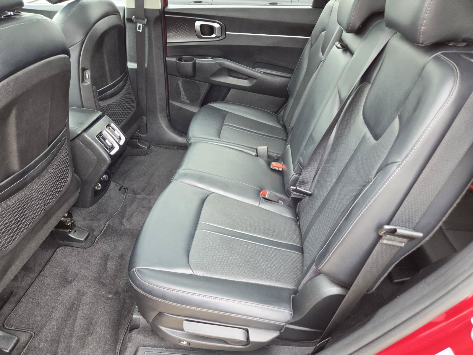 Used 2021 Kia Sorento S w/ Panoramic Sunroof Package FWD image 12