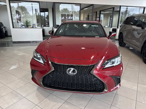 Used 2023 Lexus ES 350 F Sport w/ Accessory Package (Z2) image 2