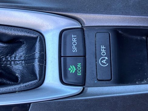 Certified 2022 Honda Accord Sport image 32
