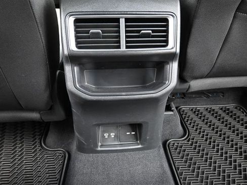 Used 2026 Volkswagen Atlas Cross Sport SE image 12