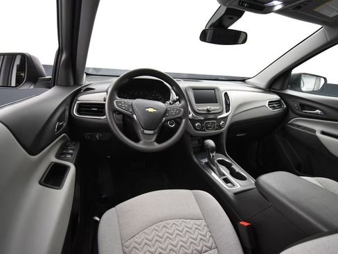 Used 2024 Chevrolet Equinox LS image 11