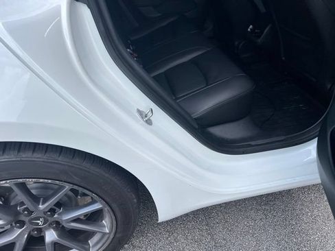 Used 2023 Tesla Model 3 Standard Range RWD image 5