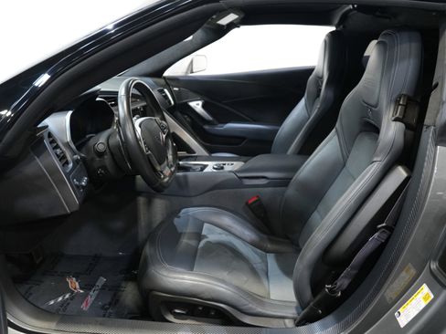 Used 2015 Chevrolet Corvette Z06 w/ 3LZ Preferred Equipment Group image 28