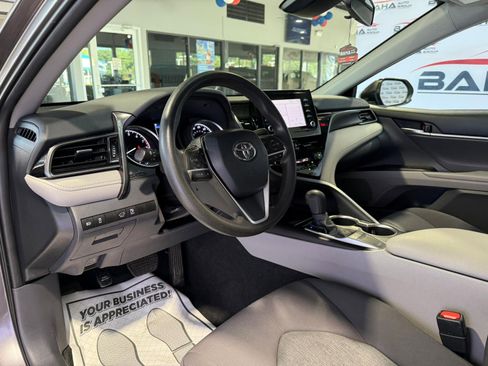 Used 2022 Toyota Camry LE image 38
