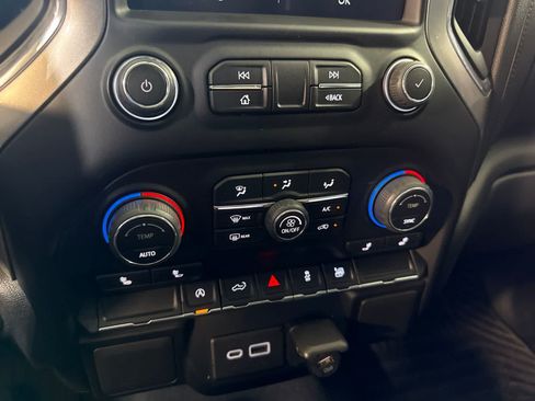 Used 2021 Chevrolet Silverado 1500 LT AWD/4WD image 27