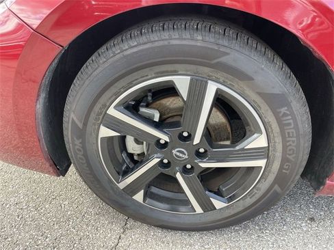 Used 2024 Nissan Sentra SV image 10