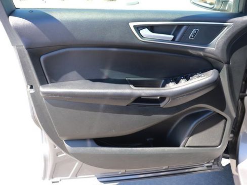 Used 2024 Ford Edge SEL AWD/4WD image 10