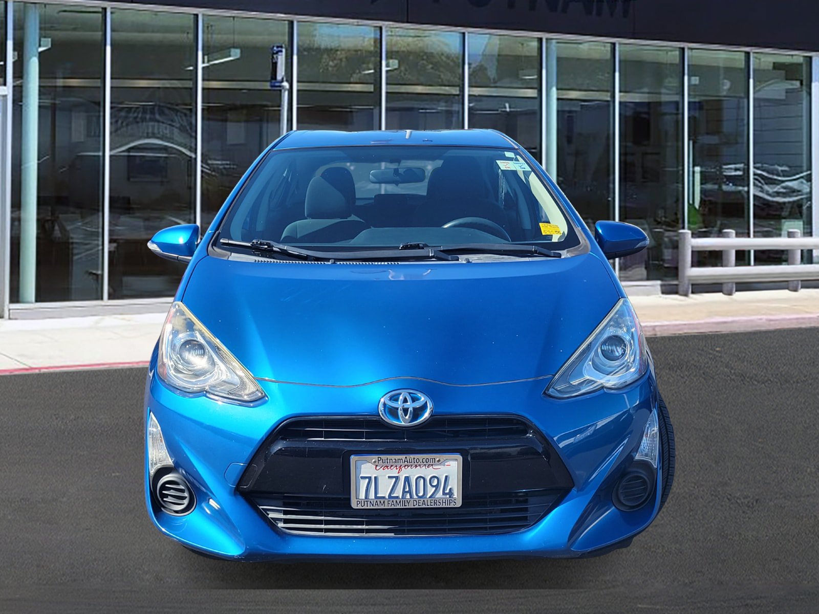 Used 2015 Toyota Prius C Two FWD image 2
