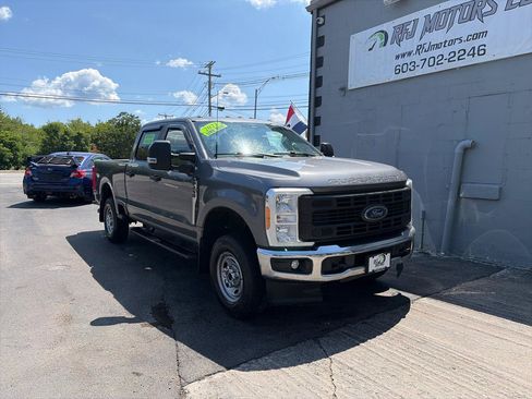Used 2023 Ford F250 XL w/ Snow Plow Prep Package AWD/4WD image 2