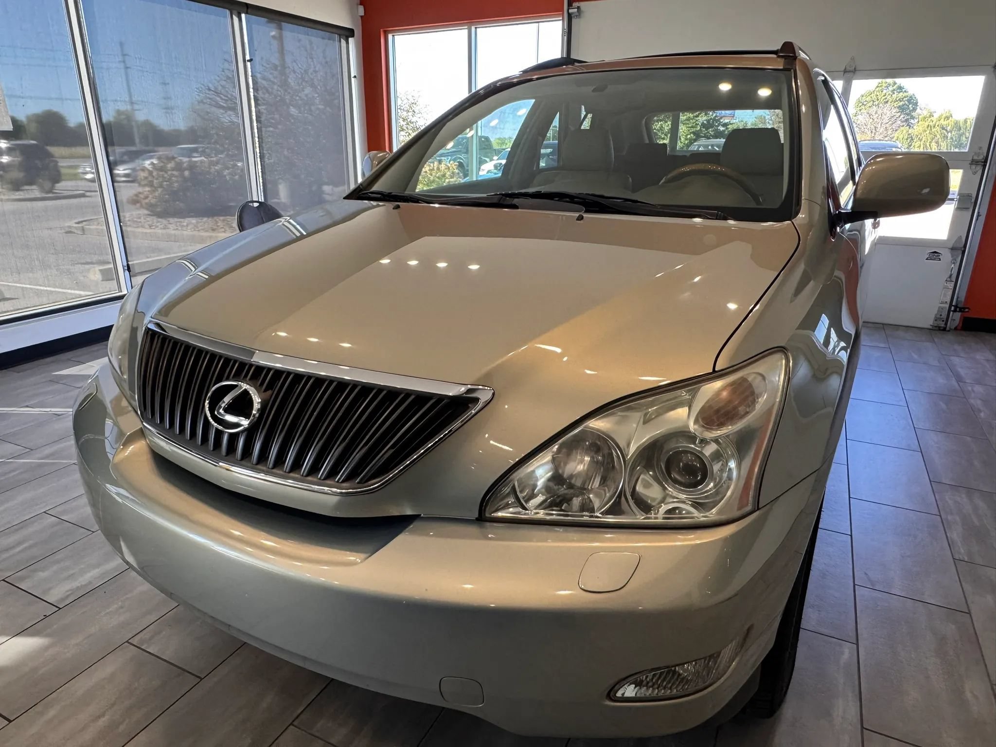 Used 2004 Lexus RX 330 w/ Premium Plus Pkg FWD image 9