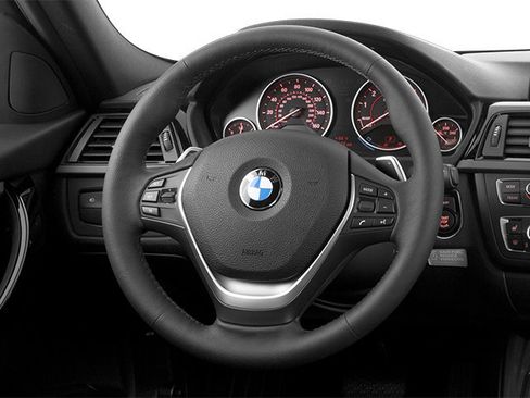 Used 2013 BMW 328i xDrive Sedan AWD/4WD image 6
