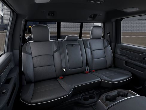 New 2026 RAM 3500 Laramie AWD/4WD image 15