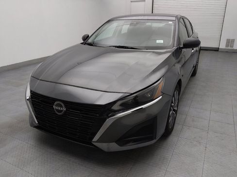 Used 2024 Nissan Altima 2.5 SV image 15