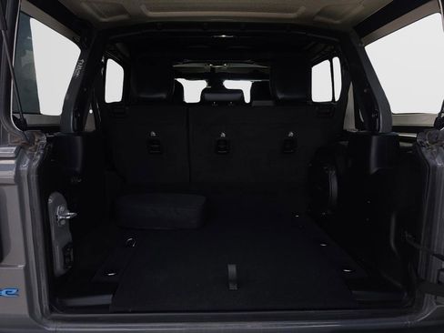 Used 2021 Jeep Wrangler Unlimited Rubicon 4xe w/ Cold Weather Group AWD/4WD image 7