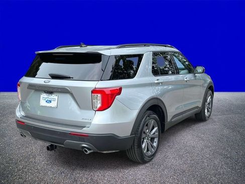 Certified 2024 Ford Explorer XLT w/ Equipment Group 202A AWD/4WD image 3