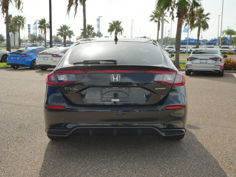 Used 2018 Honda Civic EX image 6