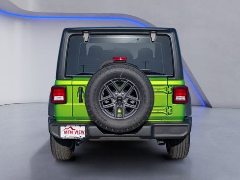 Used 2026 Jeep Wrangler Sport AWD/4WD image 8