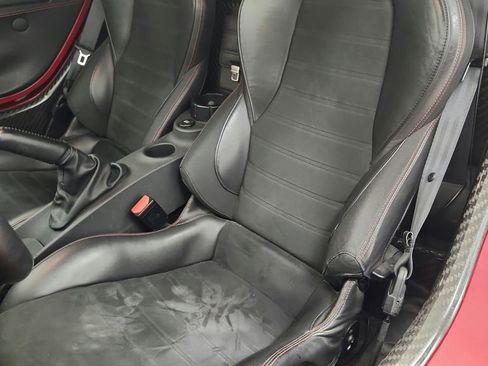 Used 2015 Alfa Romeo 4C Launch Edition w/ Convenience Group RWD image 24