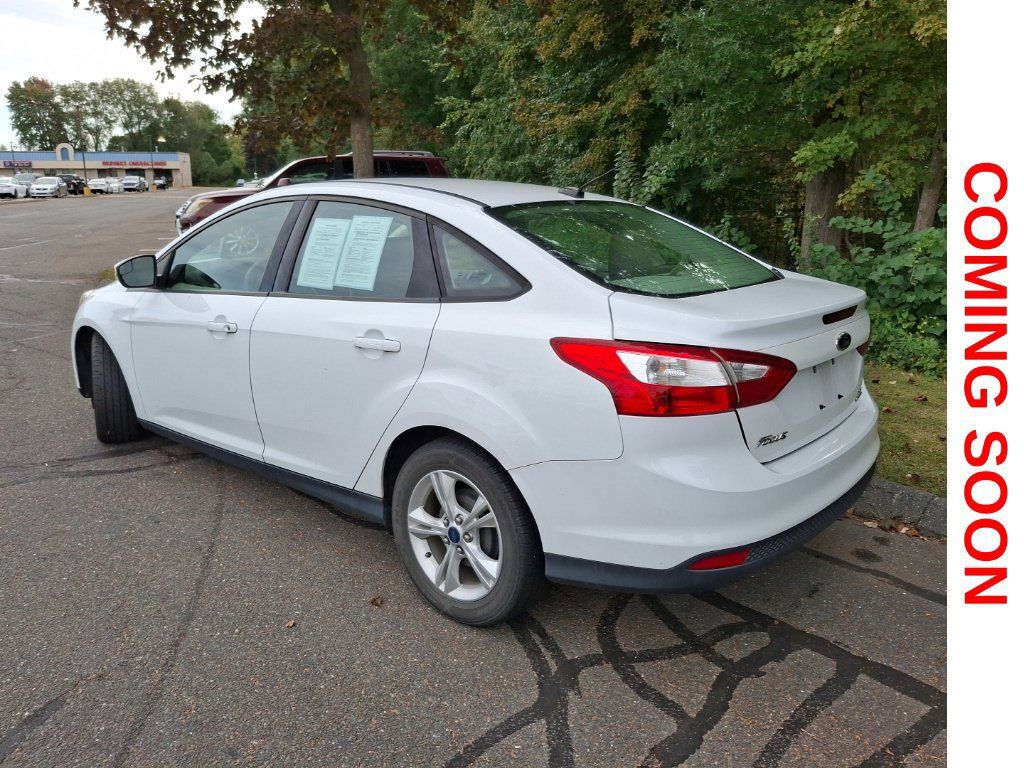 Used 2013 Ford Focus SE FWD image 8