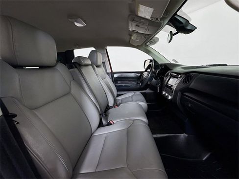 Used 2019 Toyota Tundra SR image 31