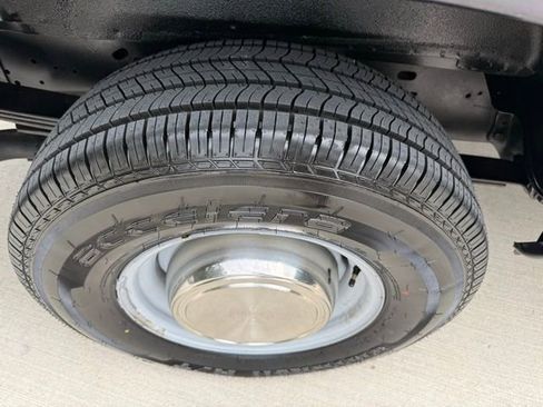 Used 2003 Ford E-350 and Econoline 350 XL RWD image 29